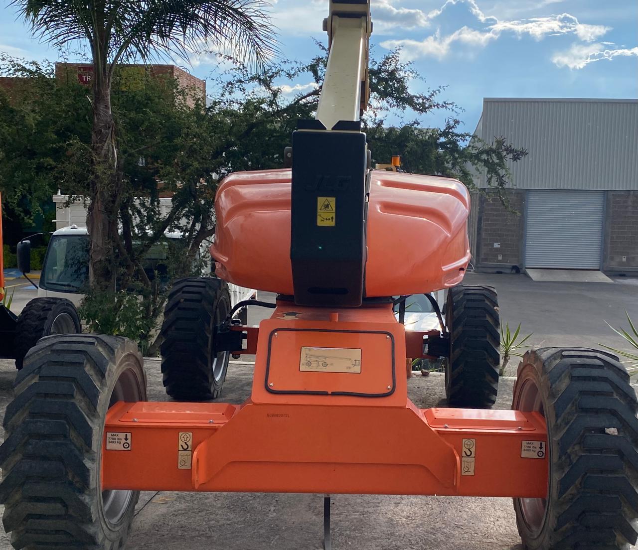 PLATAFORMA TELESCOPICA JLG